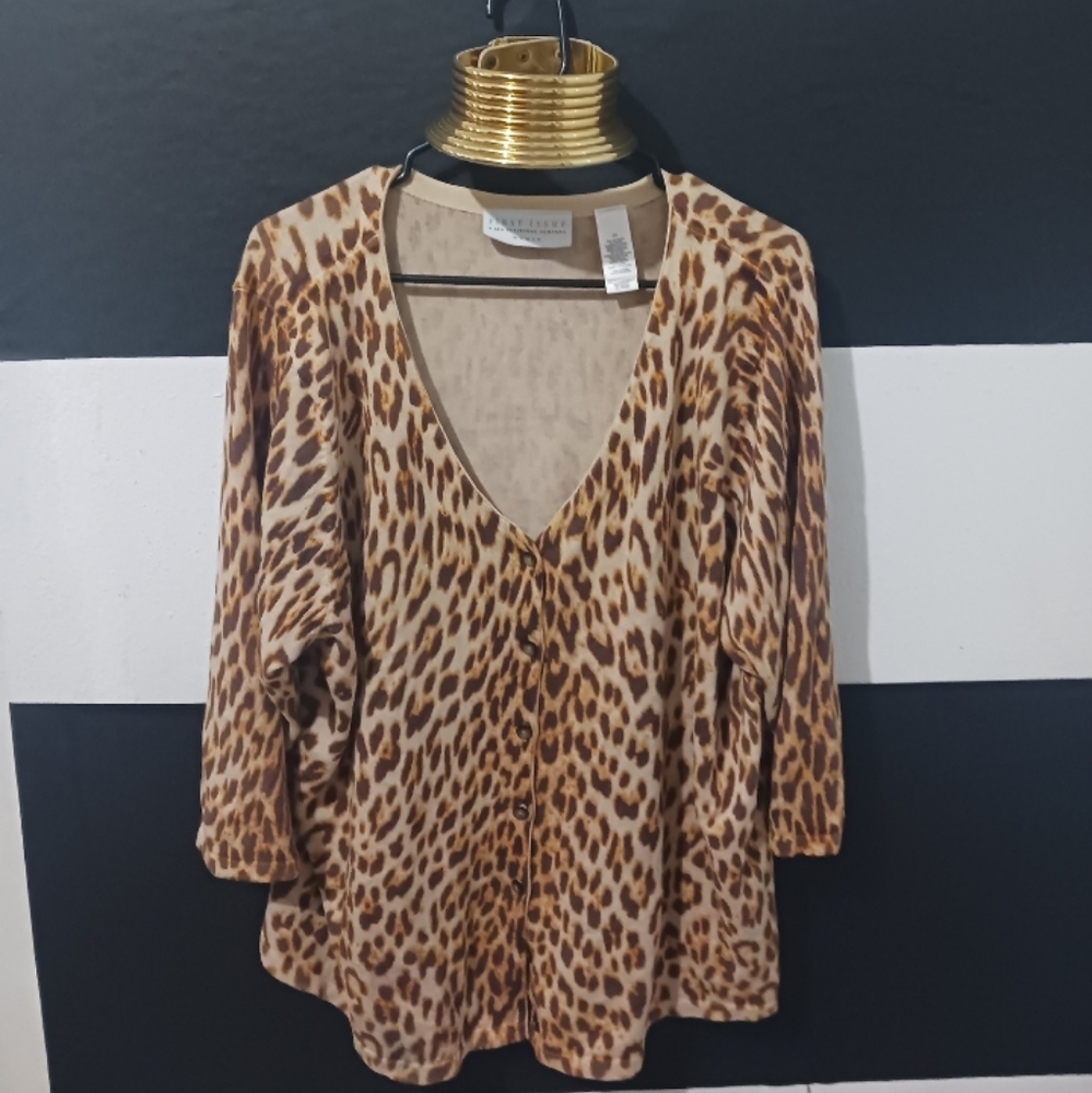 Women leopard animal printed buttoned v neck midi sleeve blouse top